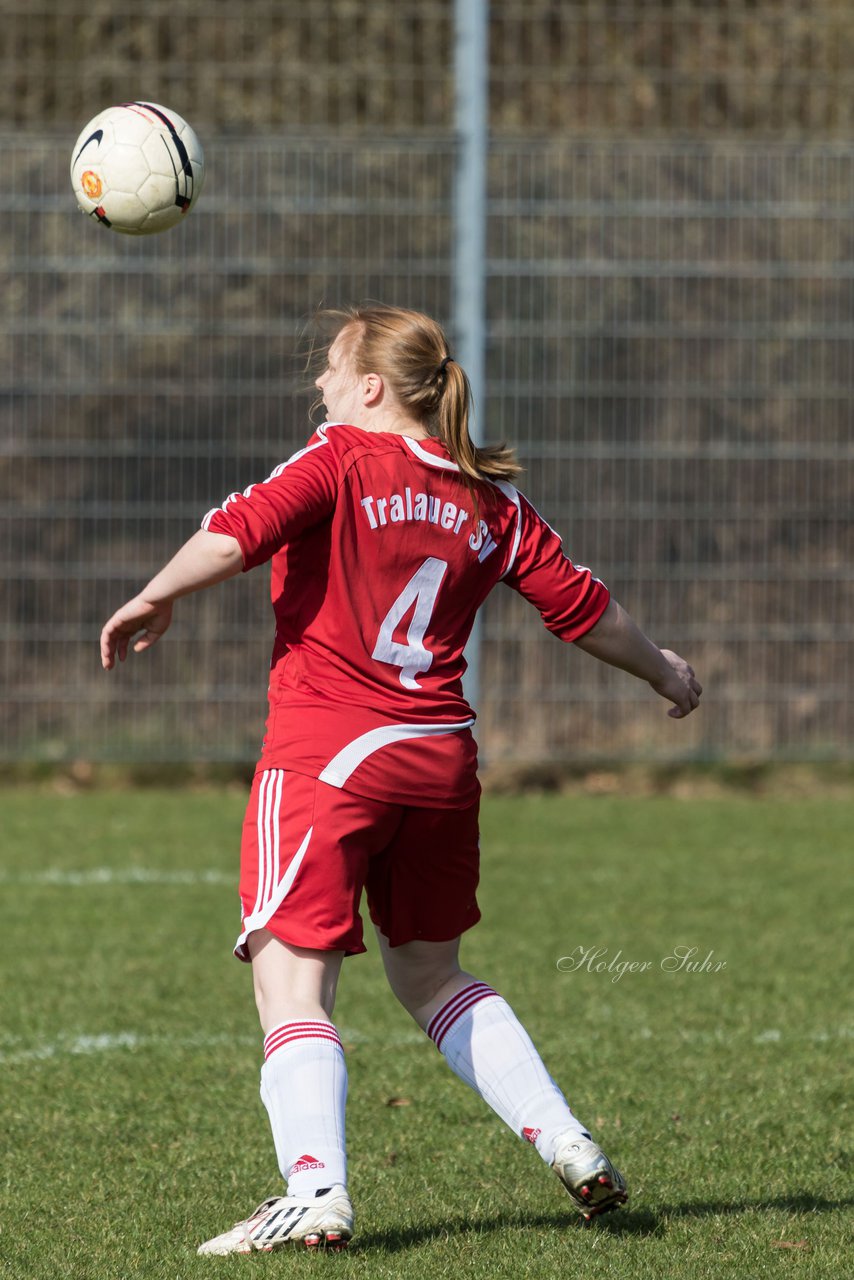 Bild 153 - Frauen SV Boostedt - Tralauer SV : Ergebnis: 12:0